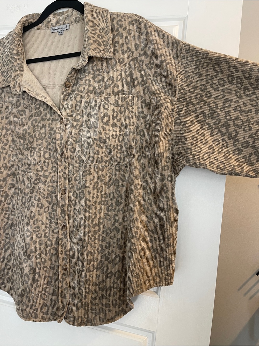 Neutral Leopard Button-Up Shacket - Picture 3 of 7